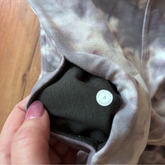 Lululemon Align Tie-Dye Criss-cross High-Waist Leggings - Purple & Cream - Picture 6 of 6